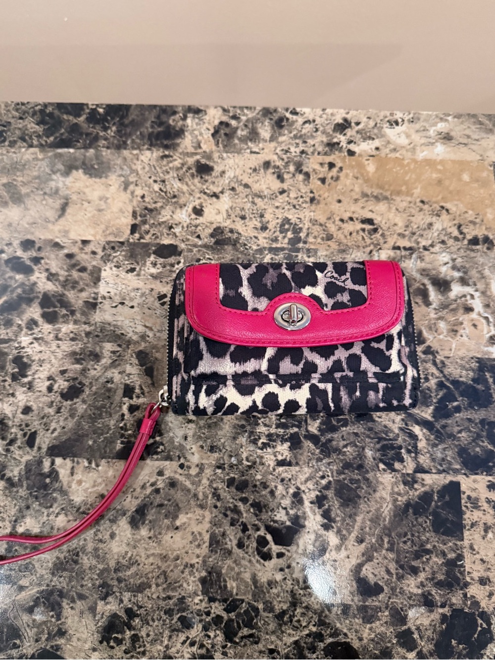 ❌SOLD❌ Coach Ocelot Print Tote & Matching Wallet/Wristlet Set - Picture 9 of 16
